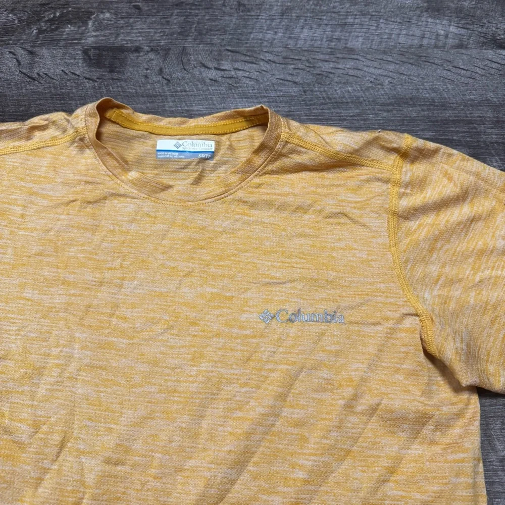 Columbia Yellow T-Shirt Size XS